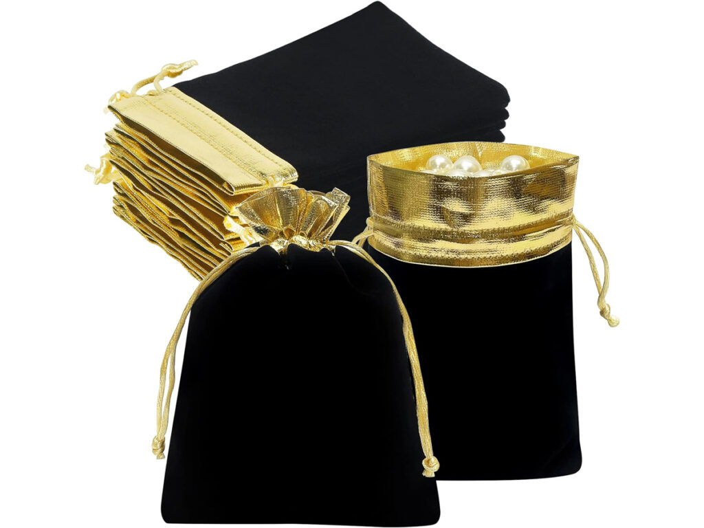 Black and Gold Party Favors