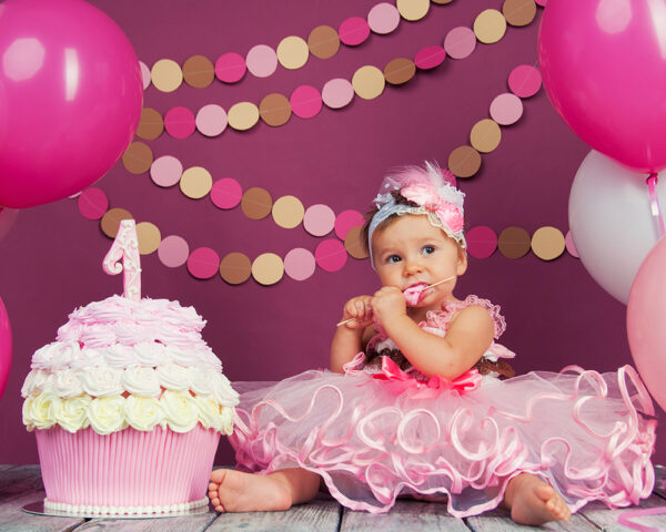 1st Birthday Photoshoot Ideas That Will Melt Your Heart - Modern Mommsie